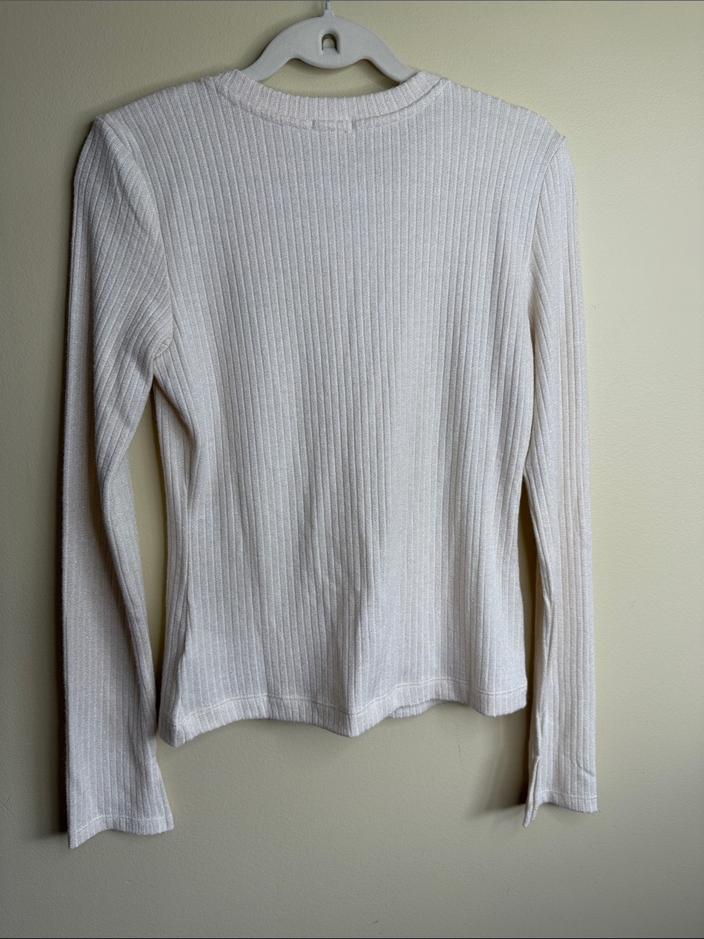 Aerie M Cream Metallic Ribbed Button Front Cardigan Sweater NWT - Picture 4 of 10